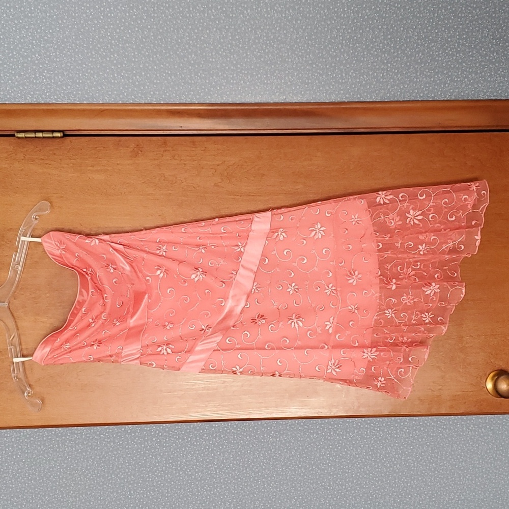 Cute strapless dress